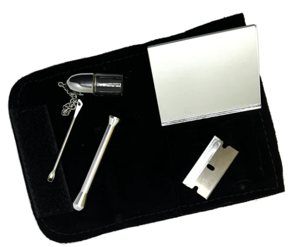 Snuff Kit w/Mirror