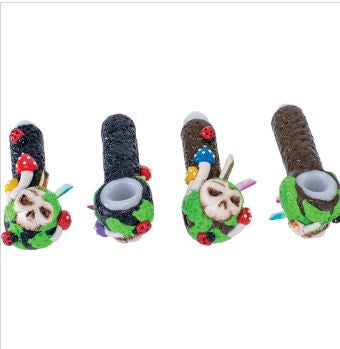 Fujima - 5" Skull & Mushrooms & Lady Bugs Hand Pipe