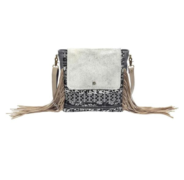 Anngoti - Saddle Roundup Shoulder Bag