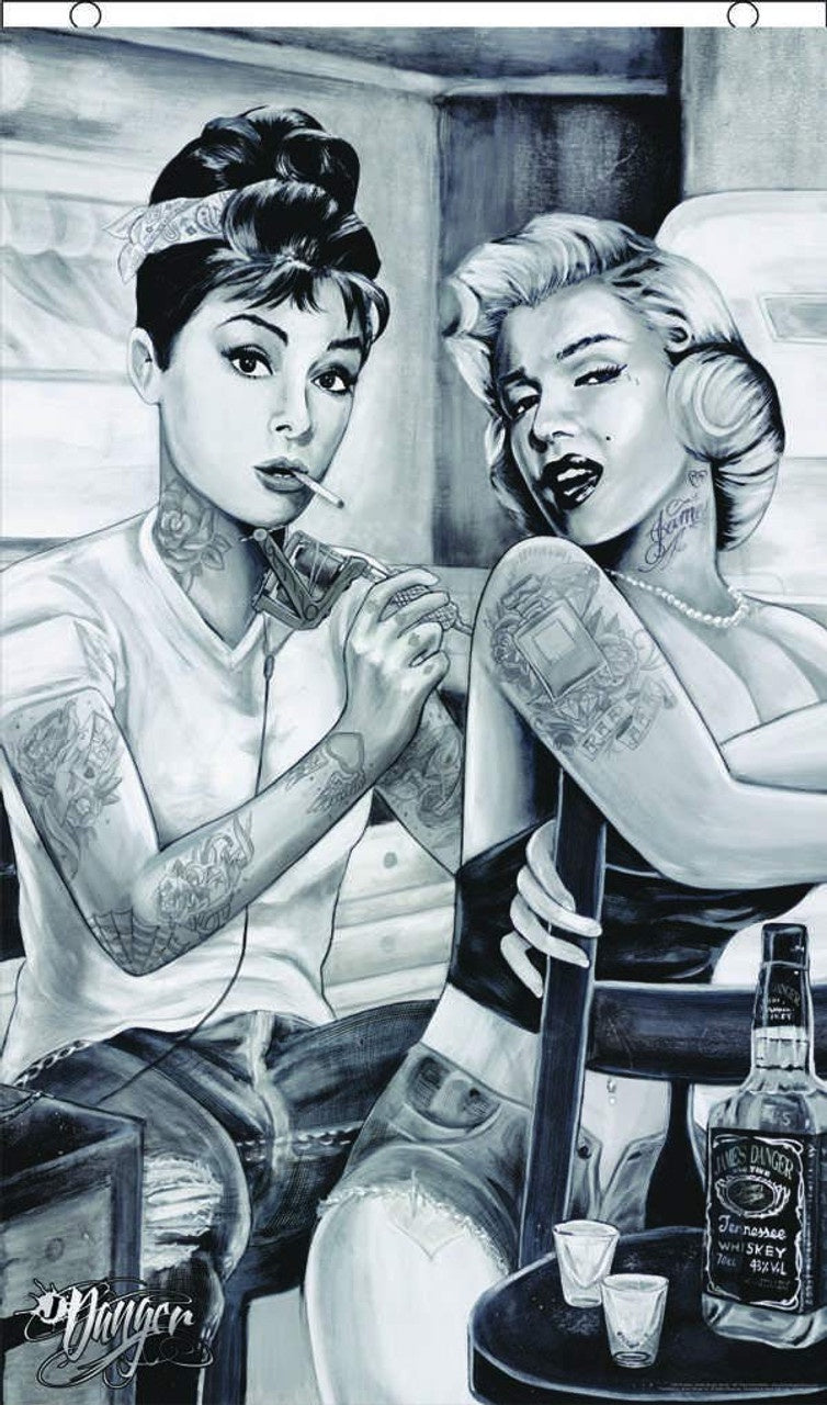 Fly Flags - Audrey and Marilyn 3'x5' Flag