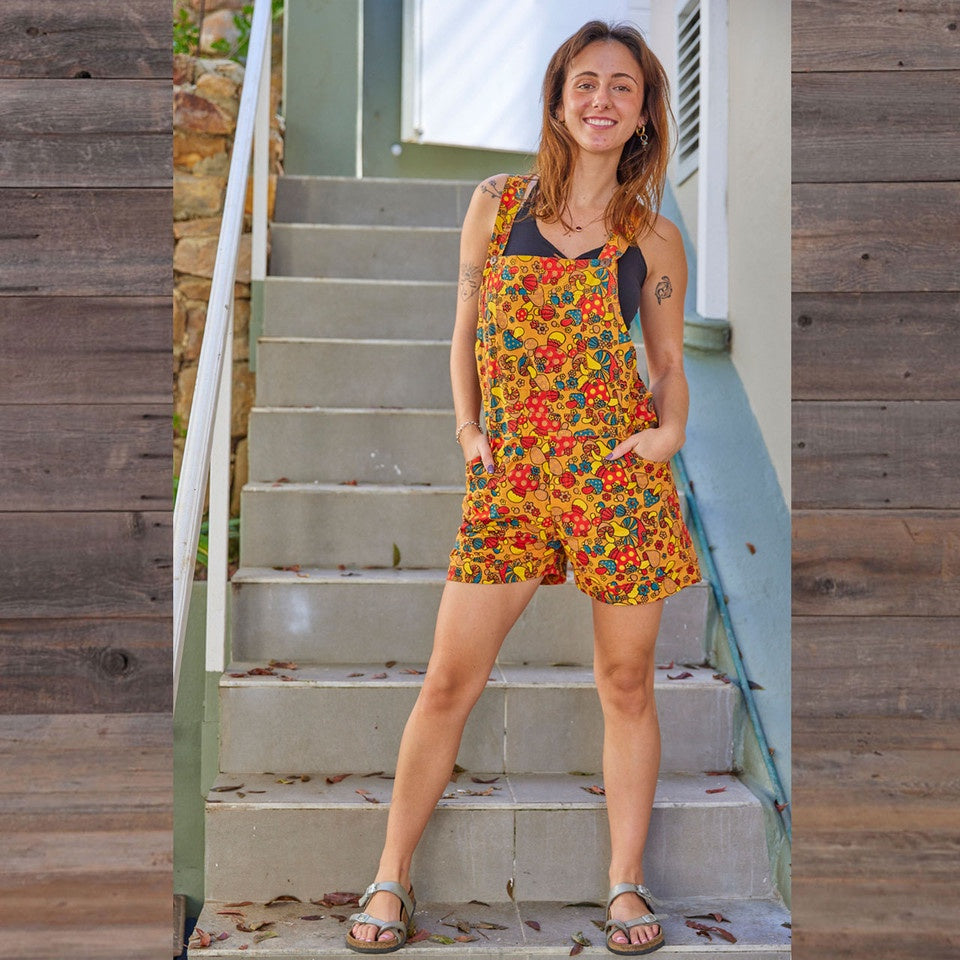 Jayli - Wonderland Retro Mushroom Print Fitted Shorts Overall's
