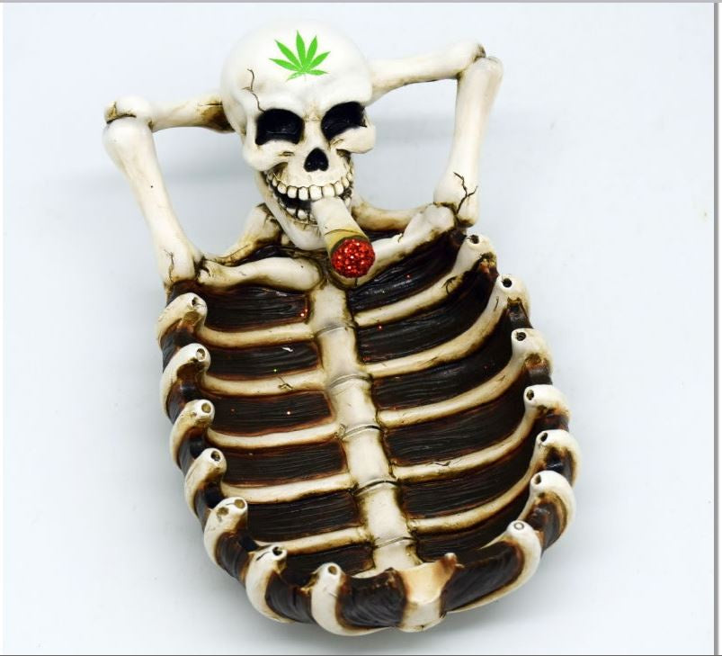 Fantasy Gifts - Skeleton Smoking Ashtray