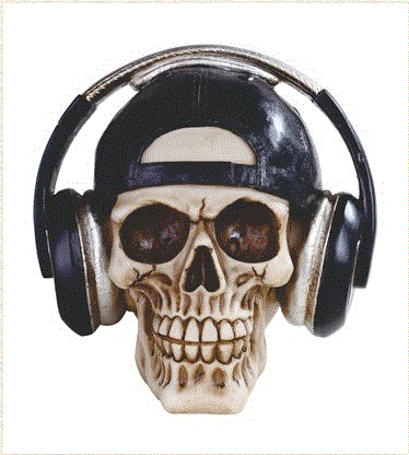 GSC - Skull w/Headsets Statue 44109