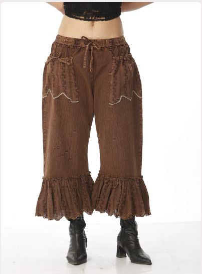 Cotton 3⁄4 Pants w/Lace Trimmings & Pockets