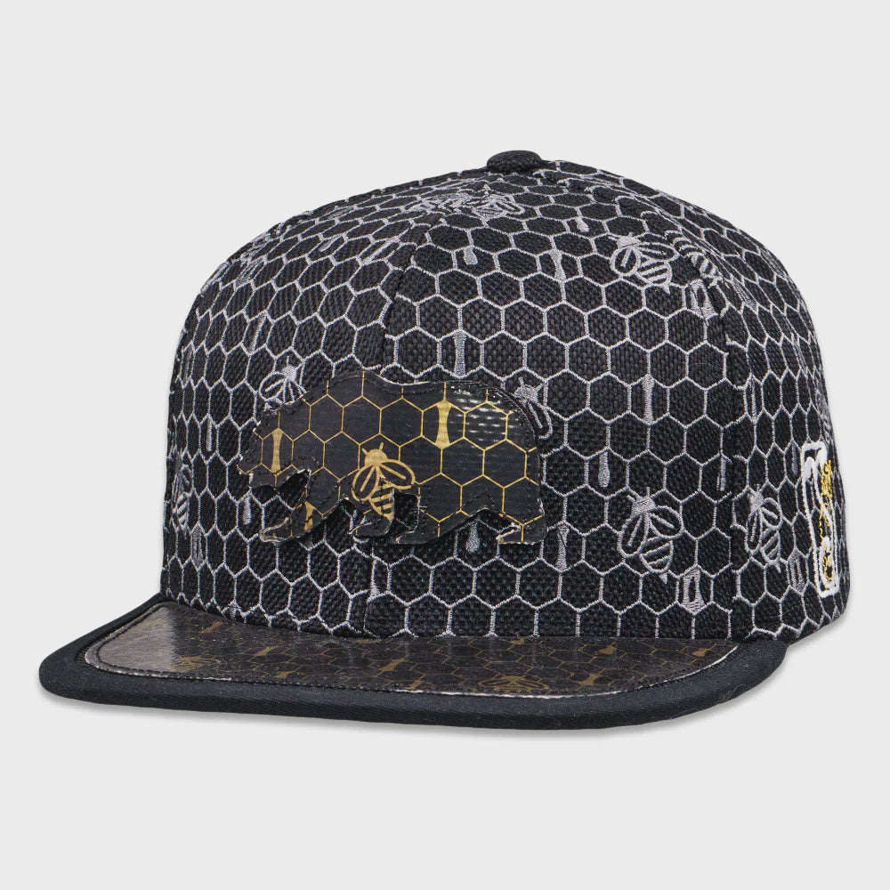 Apparel & Accessories