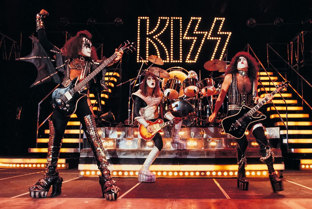 Kiss On Stage Poster