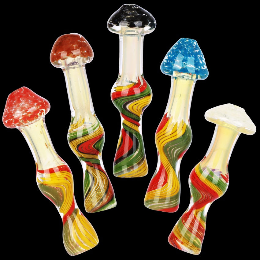 Rasta Swirl Shroom Chillum | 3.25" | Colors Vary