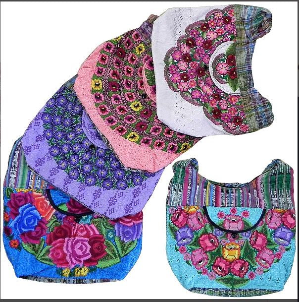Pichincha - Flower Embroidered "Blusa" Bag w/Messenger Strap