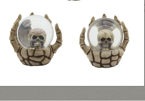 GSC - Skull in Hand Snow Globe 28097